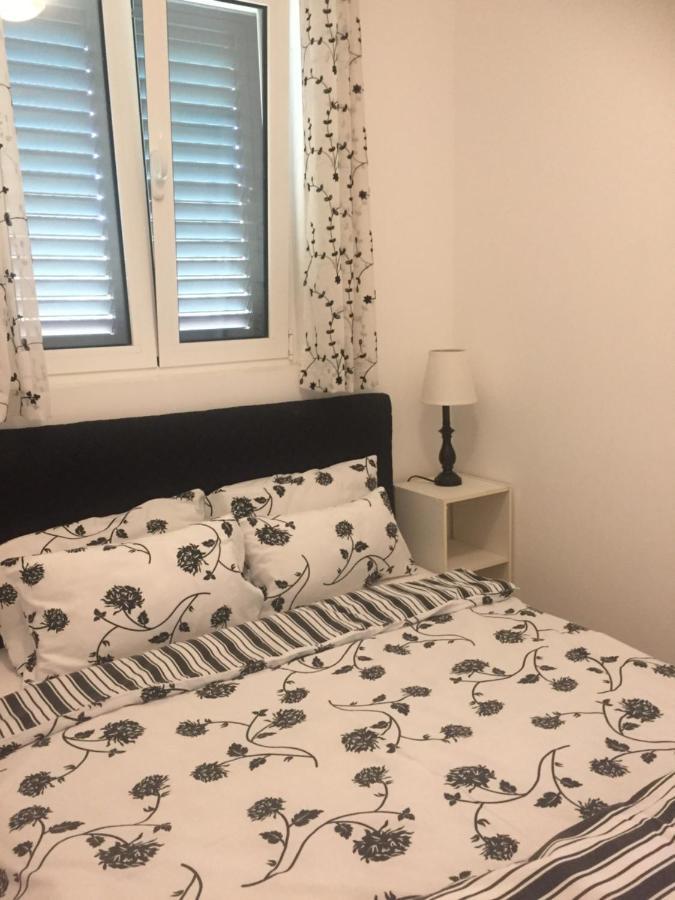 Bay View Apartments Petrovac Екстер'єр фото