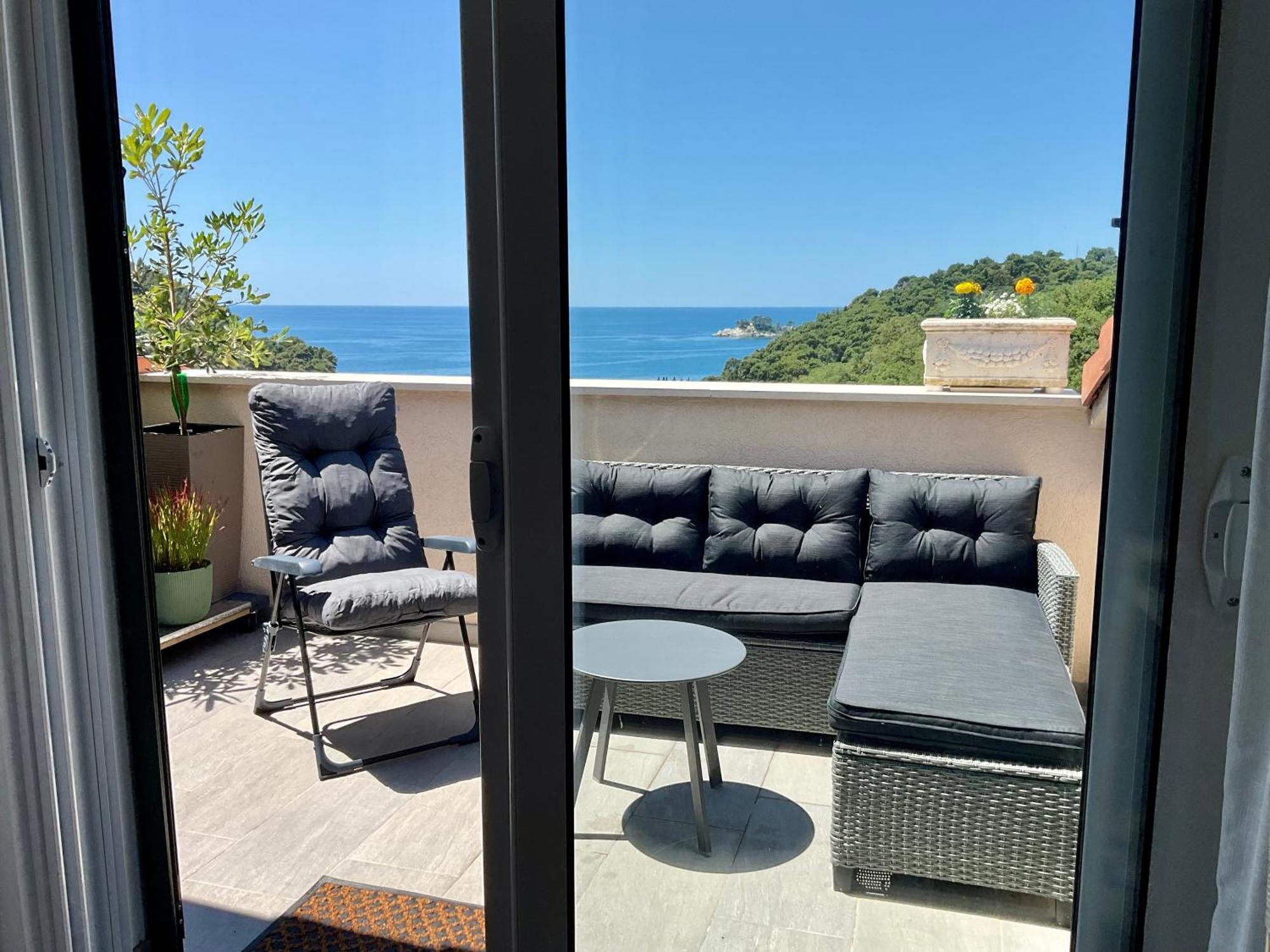 Bay View Apartments Petrovac Екстер'єр фото