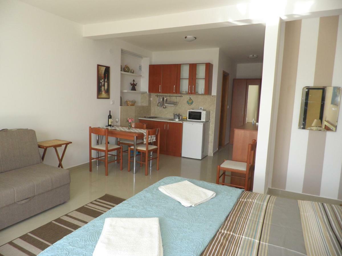 Bay View Apartments Petrovac Екстер'єр фото