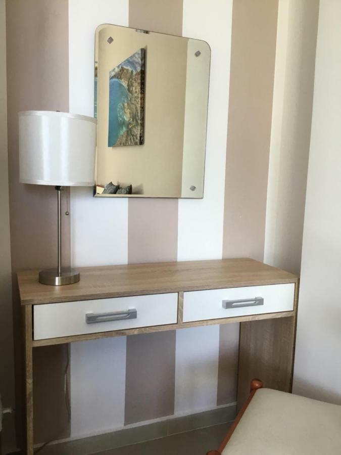 Bay View Apartments Petrovac Екстер'єр фото